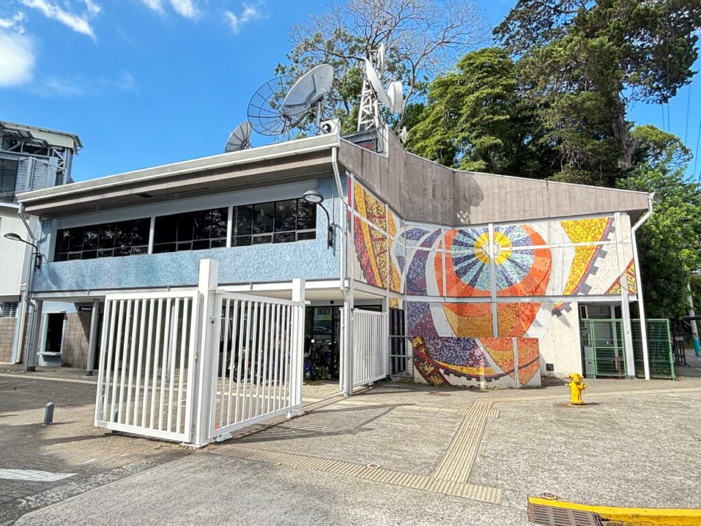 Foto de la fachada del edificio